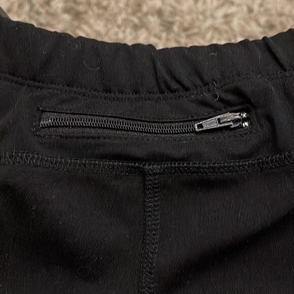 Old Navy Running Pants. Size Medium - Picture 6 of 6